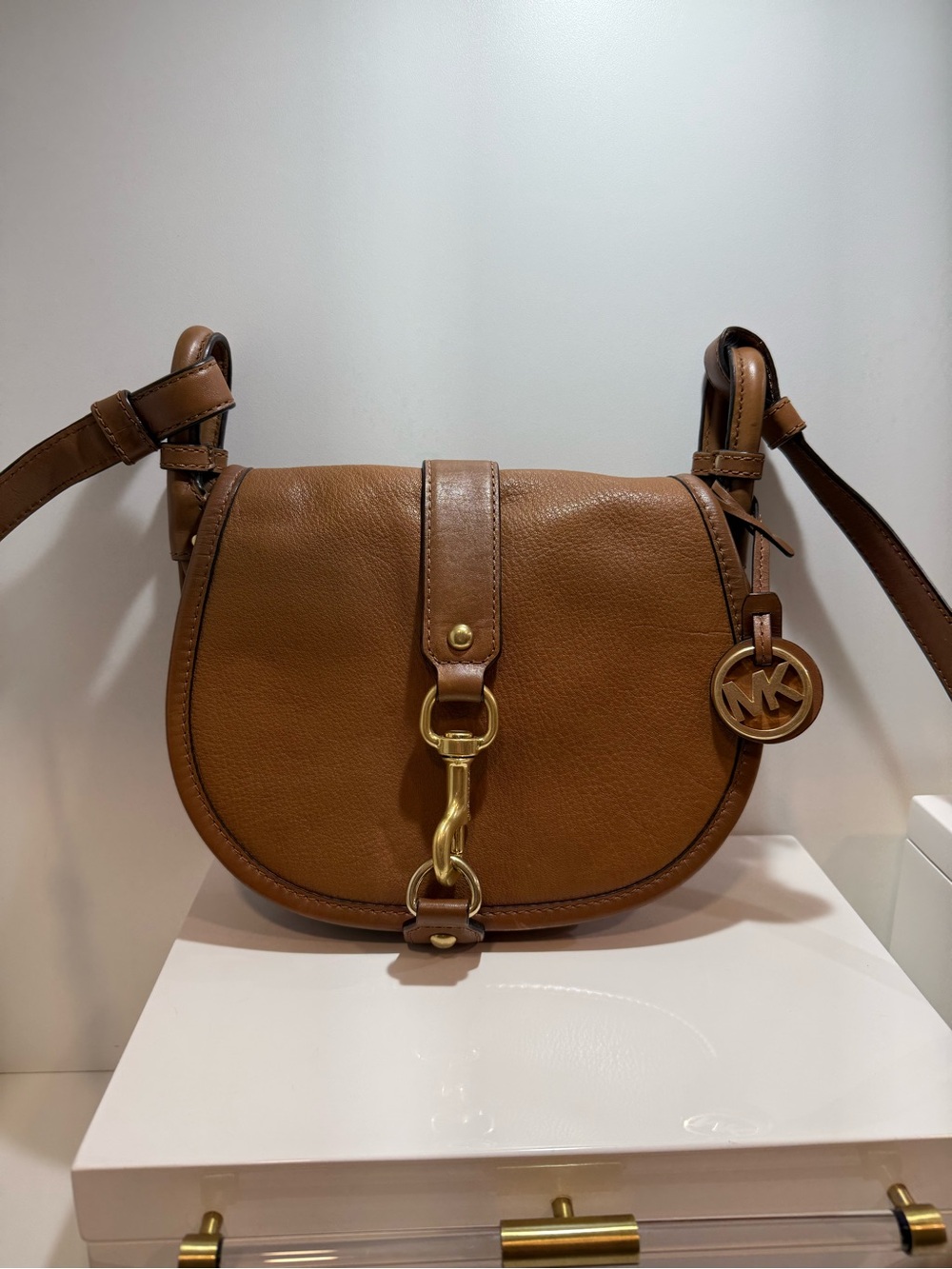 MICHAEL Michael Kors Tan Pebbled Leather Saddle Crossbody with Gold Hardware